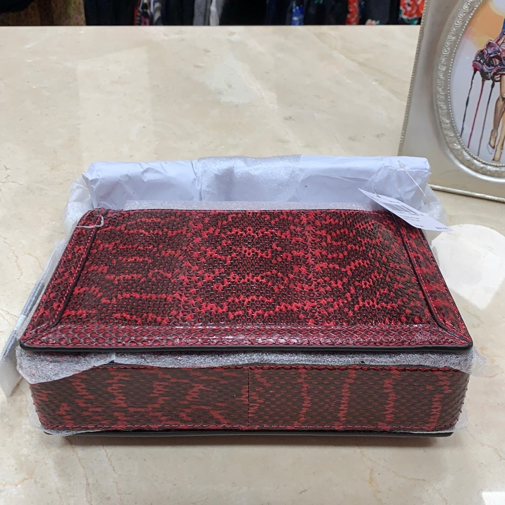 LAST COACH HUTTON GENUINE SNAKESKIN SHOULDER BAG IN CERISE W/CHUNKY CHAIN STRAP - Picture 14 of 16